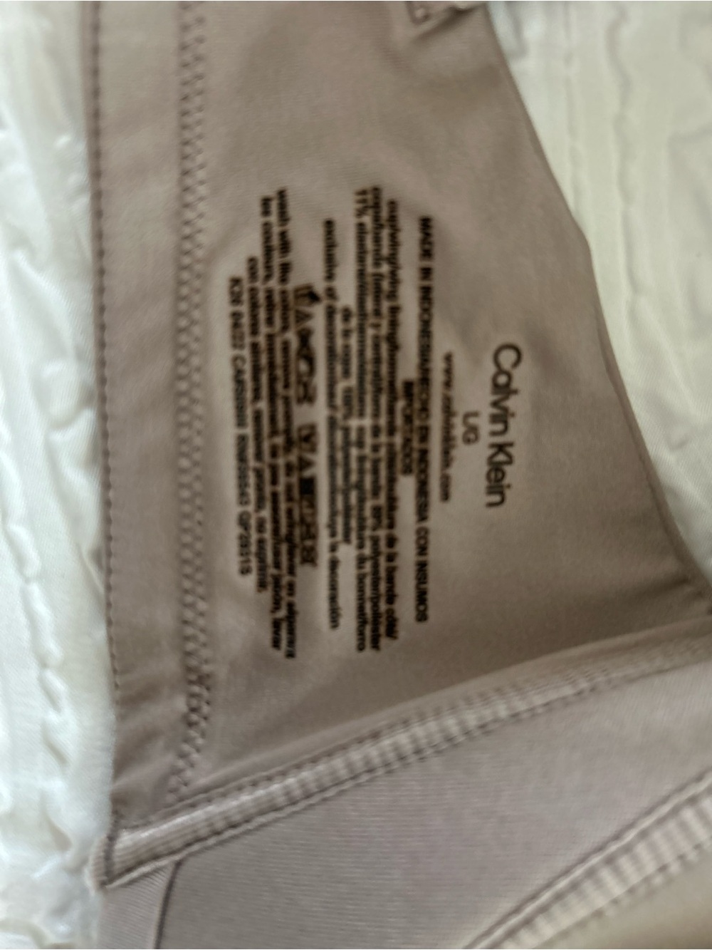 NWT - Size L - Calvin Klein 2-Pack Wirefree Microfiber Bras - Beige & Light Pink - Picture 7 of 10